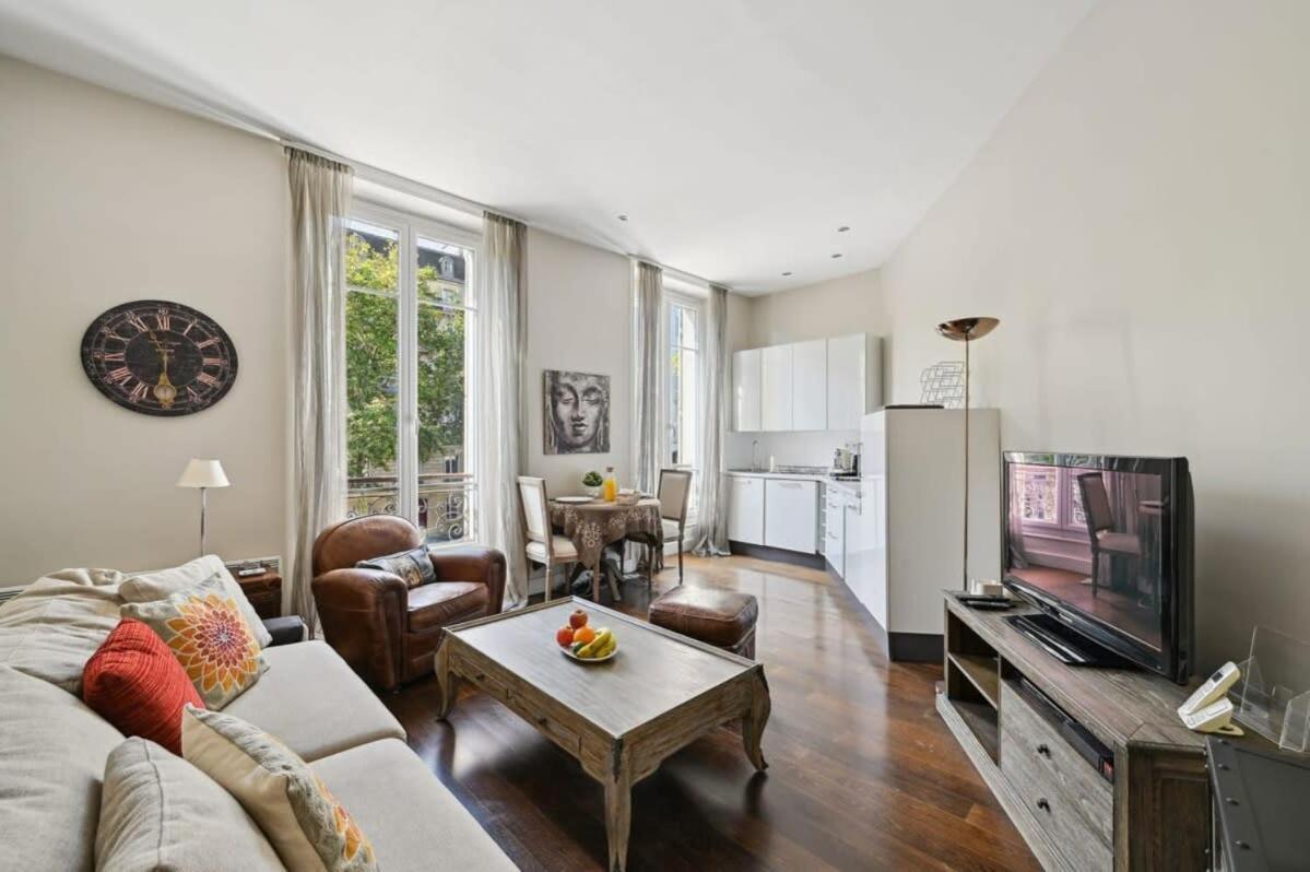 1Br Champs-Elysees - Cityapartmentstay Παρίσι Εξωτερικό φωτογραφία