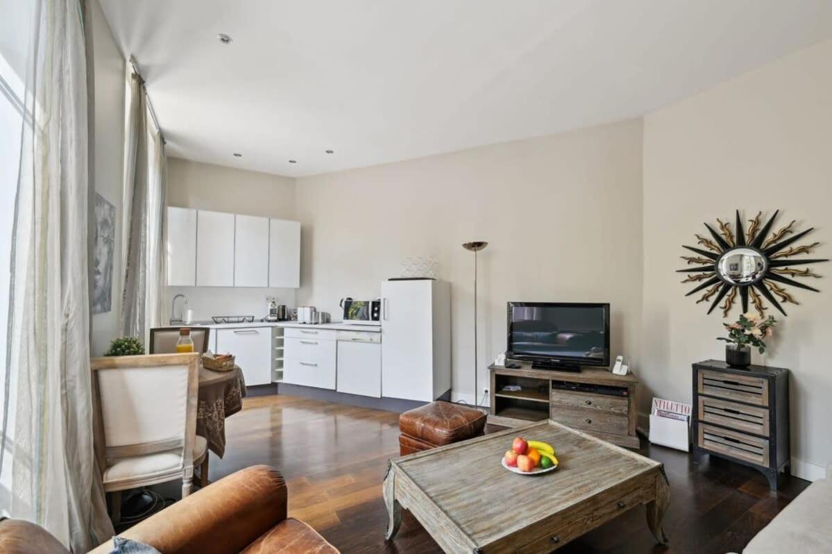 1Br Champs-Elysees - Cityapartmentstay Παρίσι Εξωτερικό φωτογραφία