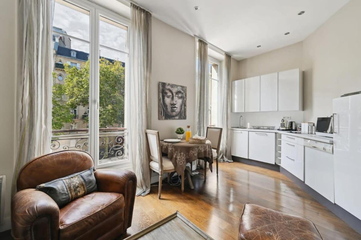 1Br Champs-Elysees - Cityapartmentstay Παρίσι Εξωτερικό φωτογραφία